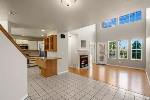 Living - 83 W 200 N, Centerville, UT 84014 photo 1 of 6