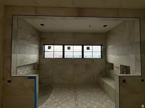 Bath - 11002 N Golden Eagle Rd #58, Hideout, UT 84036 photo 1 of 1