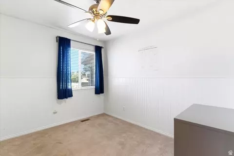 Bedroom - 627 W Fremont Cir N, Centerville, UT 84014 photo 5 of 6