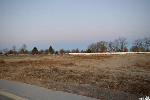 595 N Esquire Pkwy #7, Castle Dale, UT 84513