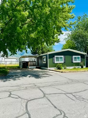 2600 N Hill Field Rd N #27, Layton, UT 84041