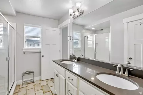 Bath - 167 W 610 N, Vineyard, UT 84058 photo 1 of 6