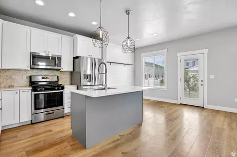 Kitchen - 167 W 610 N, Vineyard, UT 84058 photo 1 of 1
