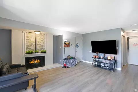 5561 S Willow Ln #E, Murray, UT 84107 photo 9