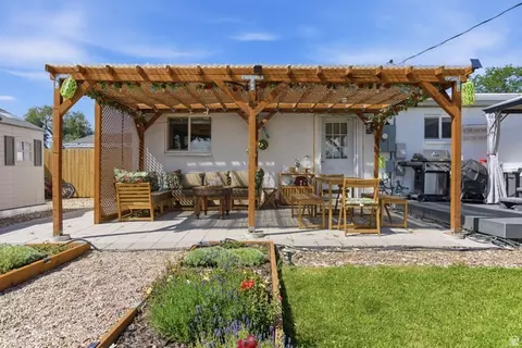 Exterior - 756 E Carnation Dr S, Sandy, UT 84094 photo 3 of 13