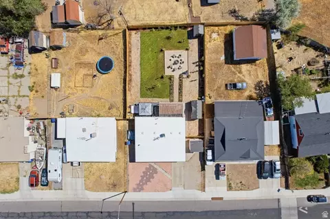 View/Area - 756 E Carnation Dr S, Sandy, UT 84094 photo 4 of 5