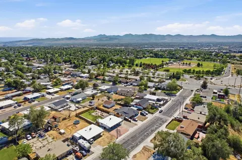 View/Area - 756 E Carnation Dr S, Sandy, UT 84094 photo 2 of 5