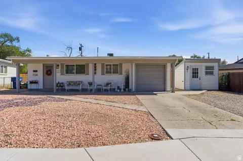 756 E Carnation Dr S, Sandy, UT 84094