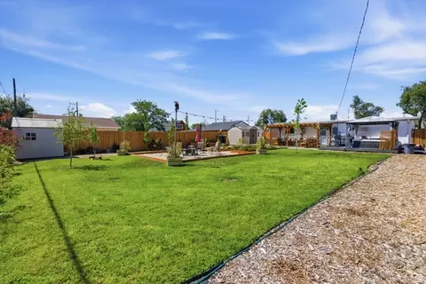 Exterior - 756 E Carnation Dr S, Sandy, UT 84094 photo 12 of 13