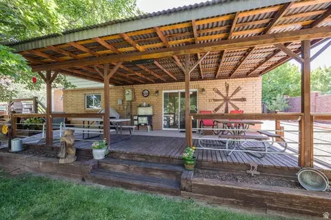 Exterior - 571 Mivida Dr, Moab, UT 84532 photo 19 of 19