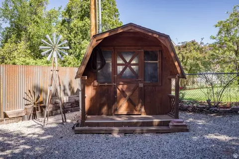 Exterior - 571 Mivida Dr, Moab, UT 84532 photo 15 of 19