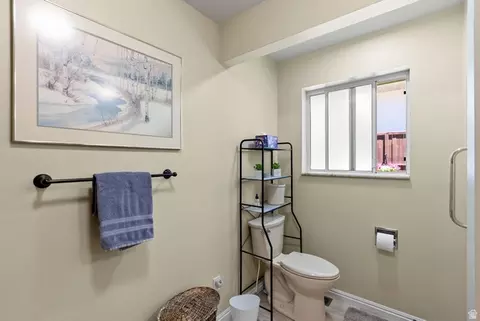 Bath - 30 Shadow Mountain Dr, Logan, UT 84321 photo 2 of 5