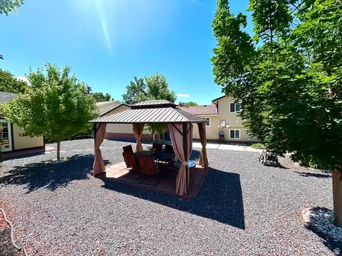 Exterior - 373 E 10450 S, Sandy, UT 84070 photo 5 of 14