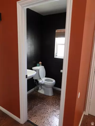 Bath - 438 E Parowan Way, Draper, UT 84020 photo 4 of 5