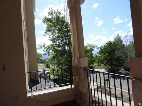 Exterior - 438 E Parowan Way, Draper, UT 84020 photo 5 of 10