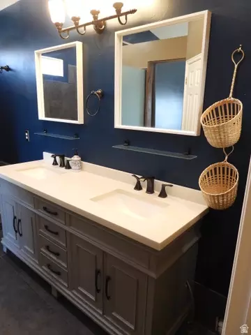 Bath - 438 E Parowan Way, Draper, UT 84020 photo 1 of 5