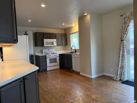 Kitchen - 438 E Parowan Way, Draper, UT 84020 photo 2 of 2