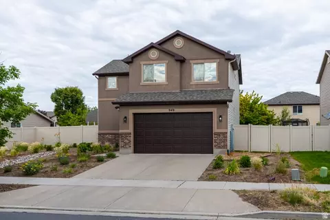 949 N Fox Hollow Dr W, North Salt Lake, UT 84054