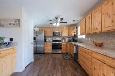 Kitchen - 622 Brinker Ave, Ogden, UT 84404 photo 1 of 2