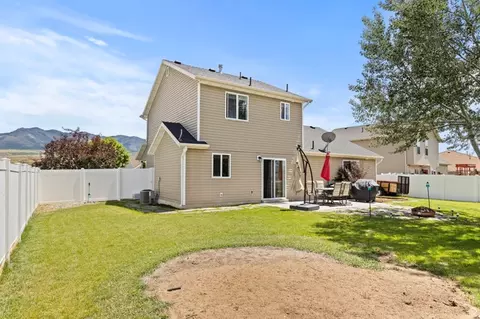 Exterior - 620 S Lakeside Dr, Franklin, ID 83237 photo 4 of 8