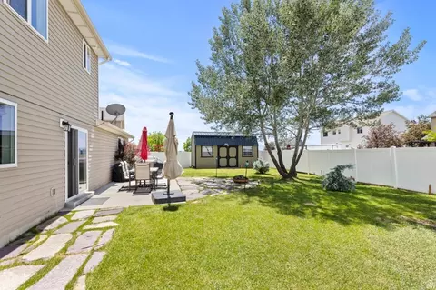 Exterior - 620 S Lakeside Dr, Franklin, ID 83237 photo 1 of 8