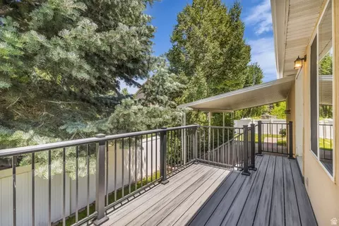 Exterior - 281 E Regent Park Ct S, Midvale, UT 84047 photo 5 of 8