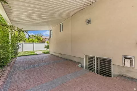 Exterior - 281 E Regent Park Ct S, Midvale, UT 84047 photo 6 of 8