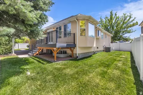 Exterior - 281 E Regent Park Ct S, Midvale, UT 84047 photo 7 of 8