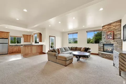 Living - 3573 N Elkview Dr, Eden, UT 84310 photo 6 of 9