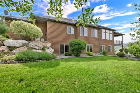 Exterior - 3573 N Elkview Dr, Eden, UT 84310 photo 6 of 9