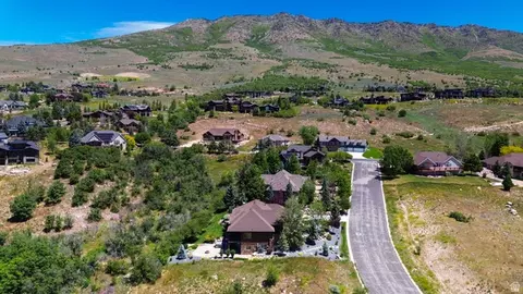 View/Area - 3573 N Elkview Dr, Eden, UT 84310 photo 8 of 9