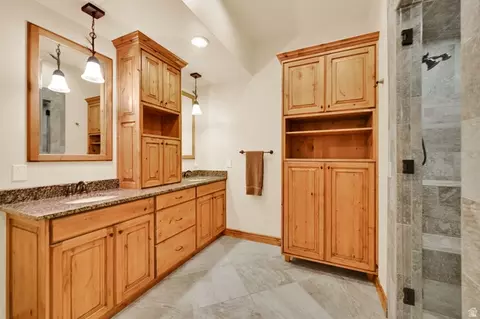 Bath - 3573 N Elkview Dr, Eden, UT 84310 photo 4 of 5