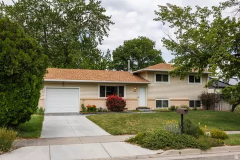 7492 S Claret St, Cottonwood Heights, UT 84121