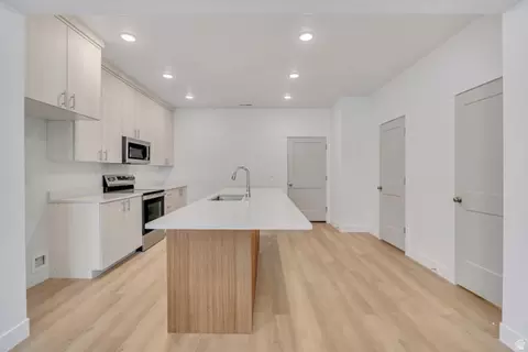 Kitchen - 336 E 750 S #16, Ogden, UT 84404 photo 6 of 6