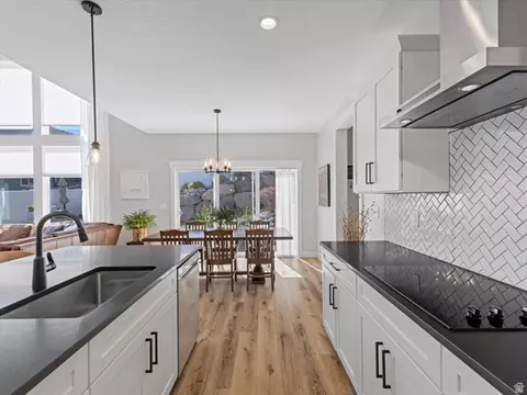 Kitchen - 14778 S Springtime Rd S, Draper, UT 84020 photo 2 of 4