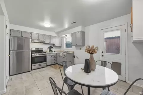 Kitchen - 214 S 175 E, Orem, UT 84058 photo 1 of 2