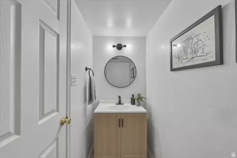 Bath - 214 S 175 E, Orem, UT 84058 photo 1 of 3