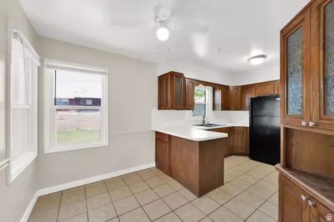 Kitchen - 565 E 400 S, Clearfield, UT 84015 photo 4 of 4