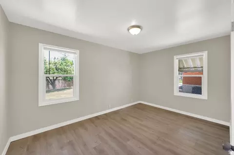Bedroom - 565 E 400 S, Clearfield, UT 84015 photo 2 of 3