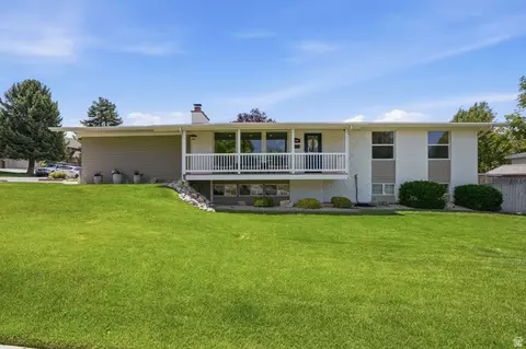 2590 E Country Ave, Cottonwood Heights, UT 84121