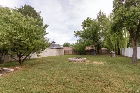 Exterior - 525 3rd St, Ogden, UT 84404 photo 9 of 10