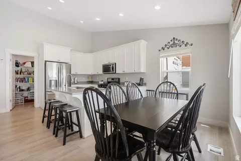 Dining - 4143 E Berkshire Ln N, Eagle Mountain, UT 84005 photo 1 of 1