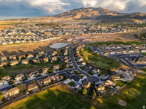 View/Area - 4143 E Berkshire Ln N, Eagle Mountain, UT 84005 photo 5 of 8