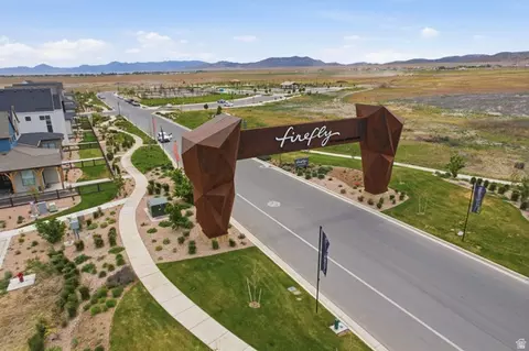 View/Area - 3106 N Firefly Blvd, Eagle Mountain, UT 84005 photo 2 of 12