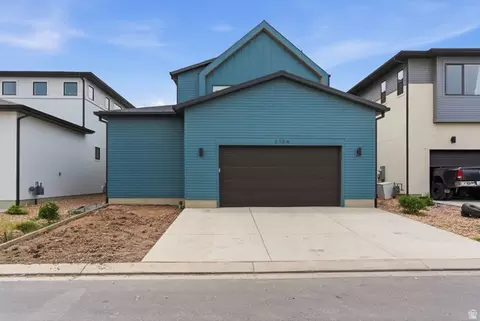 Exterior - 3106 N Firefly Blvd, Eagle Mountain, UT 84005 photo 9 of 9