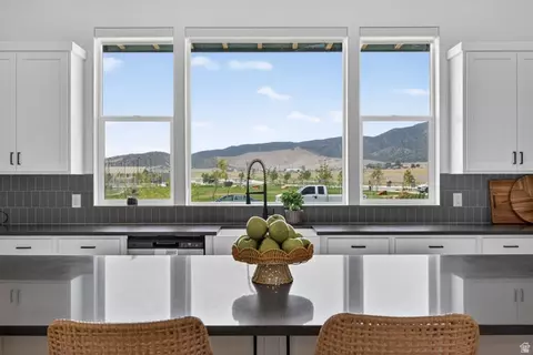 Kitchen - 3106 N Firefly Blvd, Eagle Mountain, UT 84005 photo 2 of 9