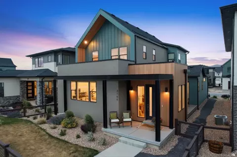 3106 N Firefly Blvd, Eagle Mountain, UT 84005