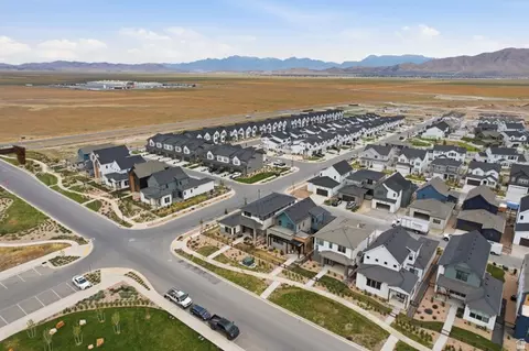 View/Area - 3106 N Firefly Blvd, Eagle Mountain, UT 84005 photo 5 of 12