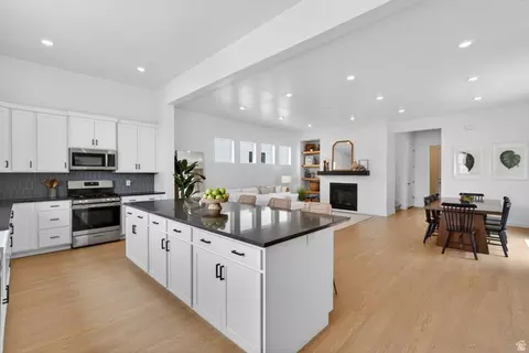 Kitchen - 3106 N Firefly Blvd, Eagle Mountain, UT 84005 photo 7 of 9
