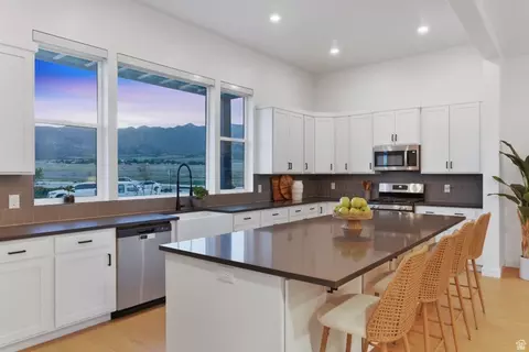 Kitchen - 3106 N Firefly Blvd, Eagle Mountain, UT 84005 photo 4 of 9